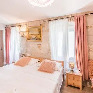 Pensión Kovacic, Split