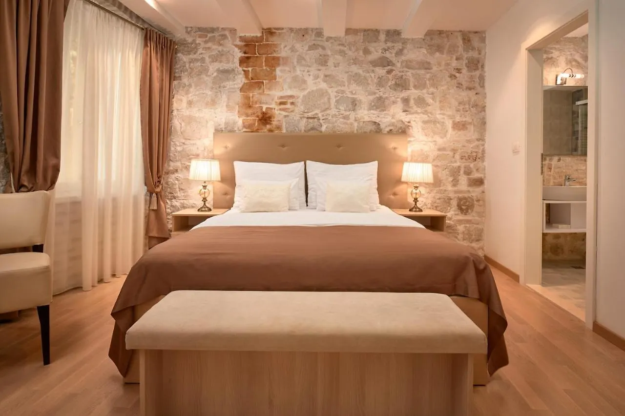 Pensión Lanterna Rooms Split