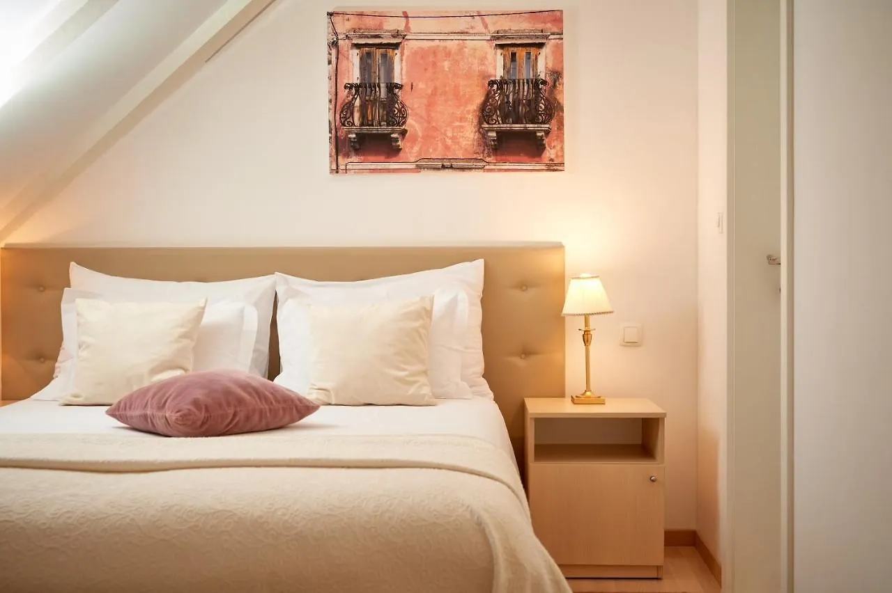 Lanterna Rooms Split Pensión